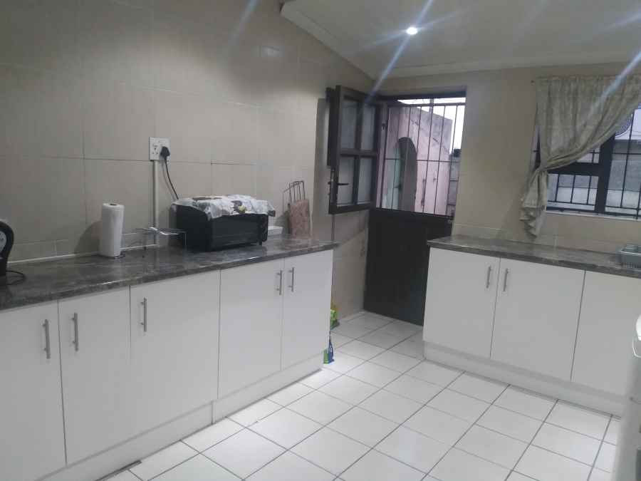 3 Bedroom Property for Sale in Ravensmead Western Cape
